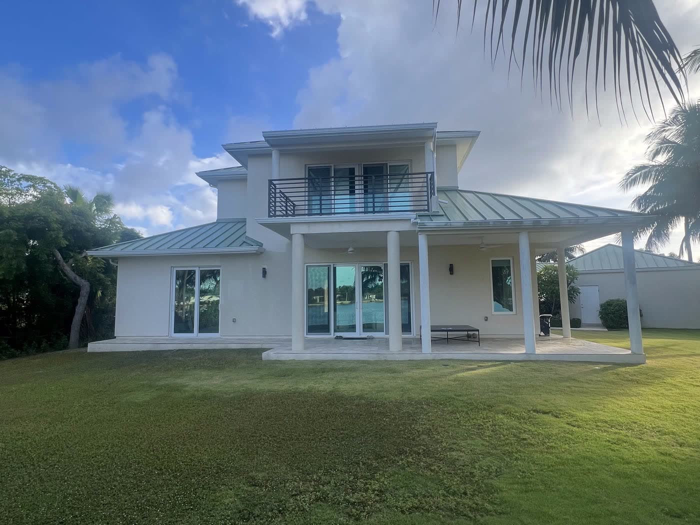 Full exterior soft wash — after, cleaned by Cayman Clean & Blast, Grand Cayman